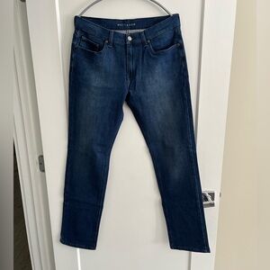 Mott & Bow slim fit stretch jean, 31W 32L. Like new.